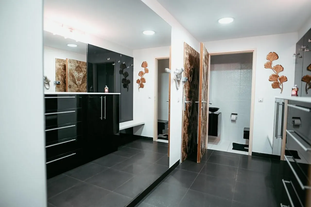 Vip Vienna Shopping Center 5 Appartment Австрия