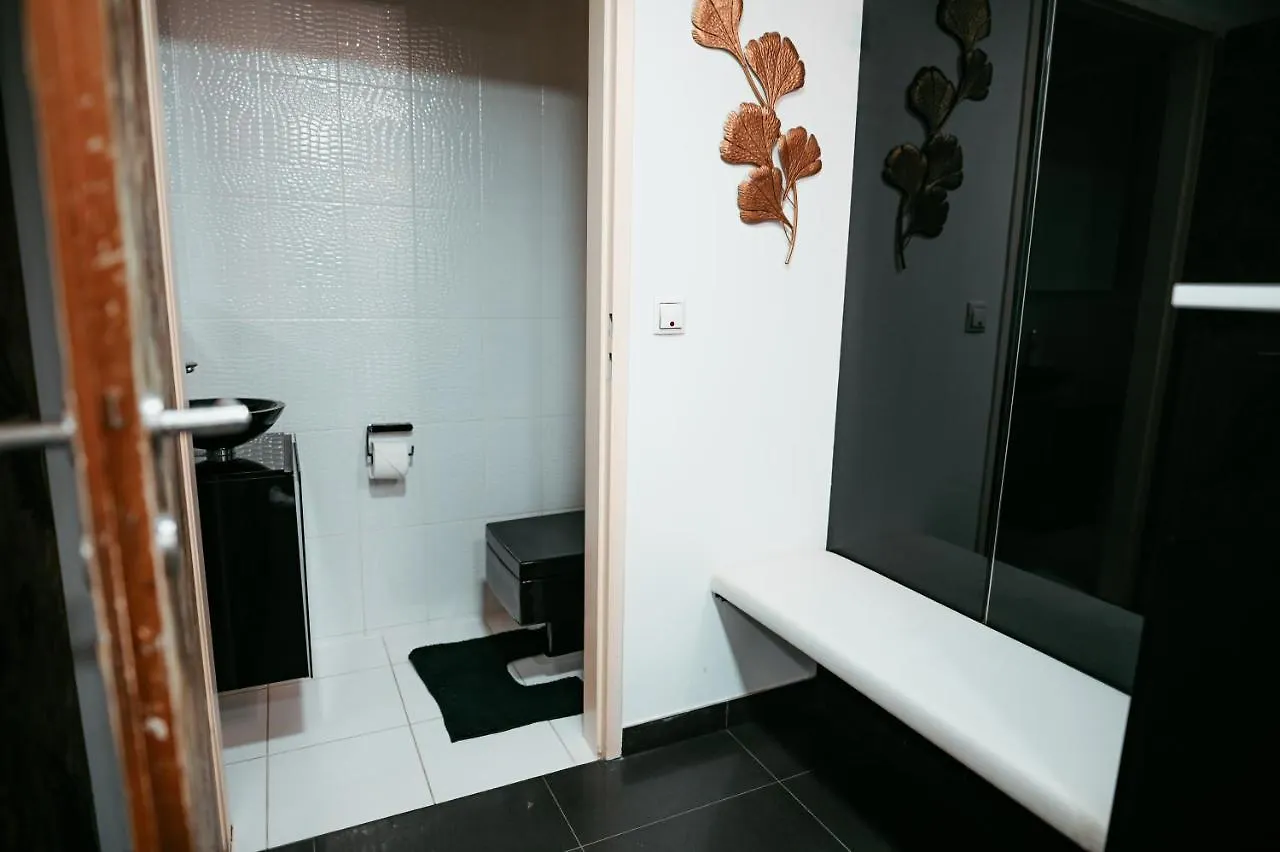Vip Vienna Shopping Center 5 Appartment Австрия